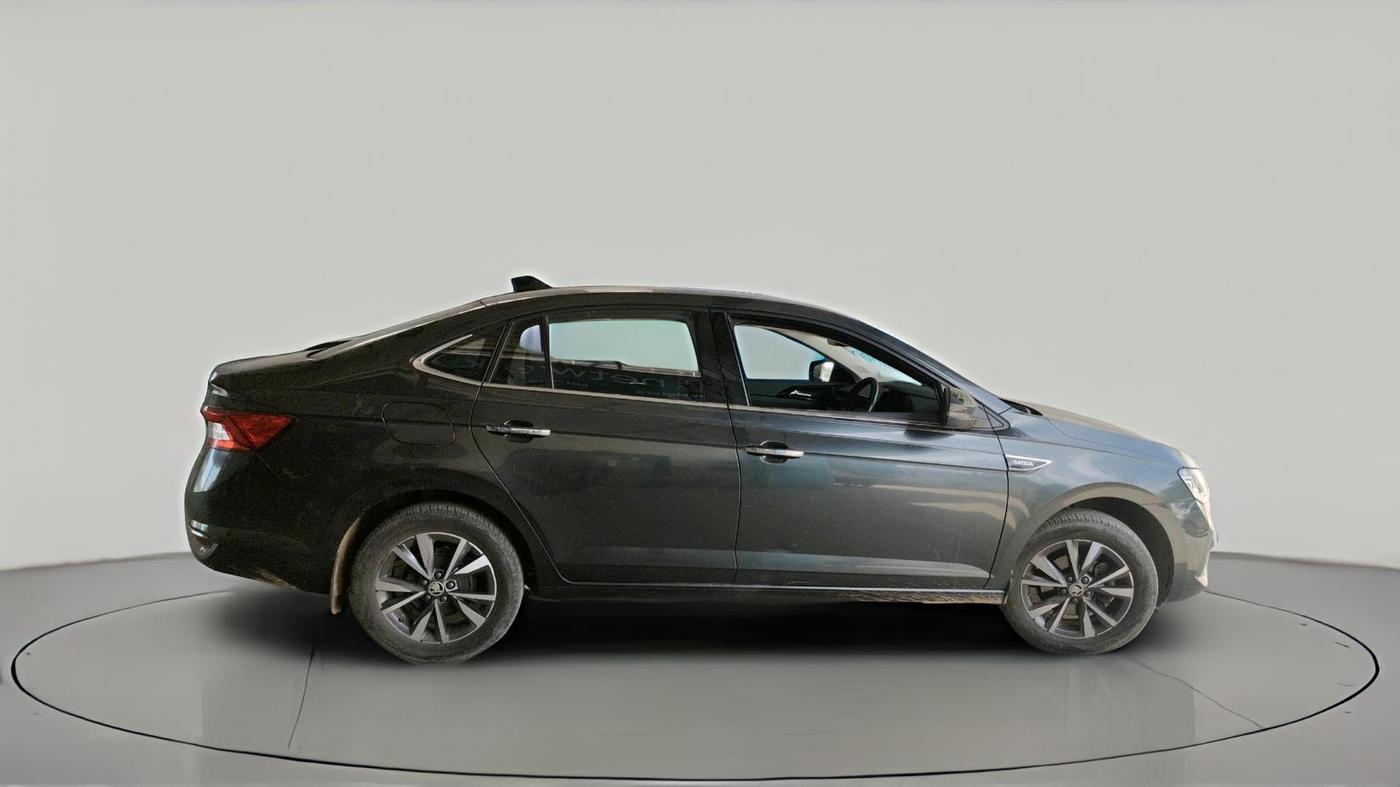 2023 Skoda SLAVIA STYLE 1.5L TSI MT, Petrol, Manual, 30,640 km, exterior