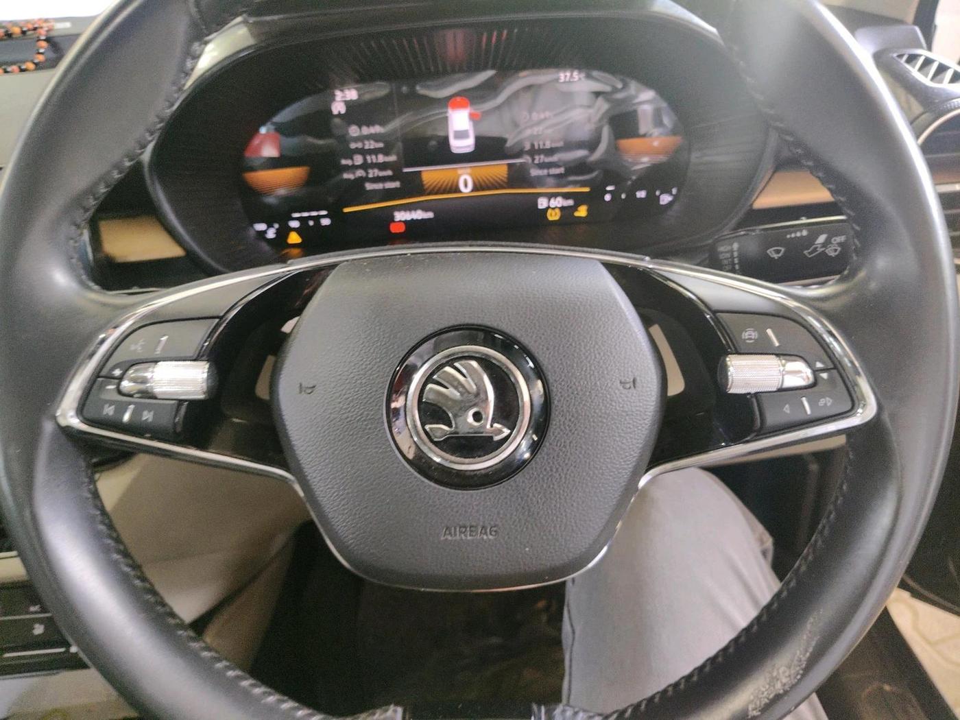 2023 Skoda SLAVIA STYLE 1.5L TSI MT, Petrol, Manual, 30,640 km, interior