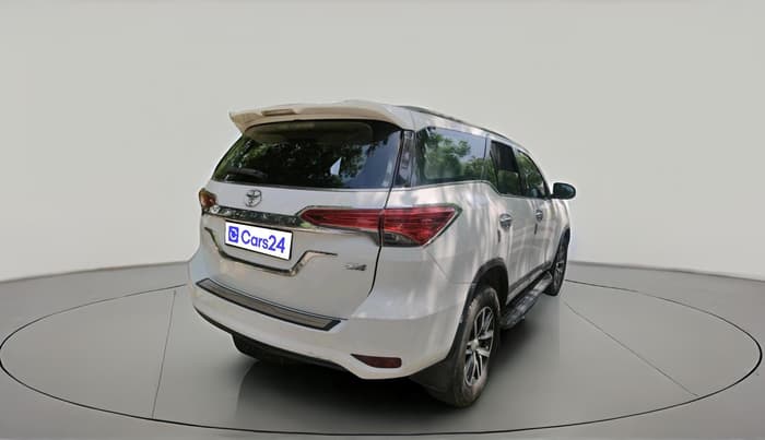 2017 Toyota Fortuner 2.8 4X2 AT, Diesel, Automatic, 4,21,100 km, exterior