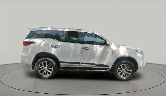 2017 Toyota Fortuner 2.8 4X2 AT, Diesel, Automatic, 4,21,100 km, exterior