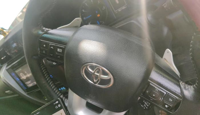 2017 Toyota Fortuner 2.8 4X2 AT, Diesel, Automatic, 4,21,100 km, interior