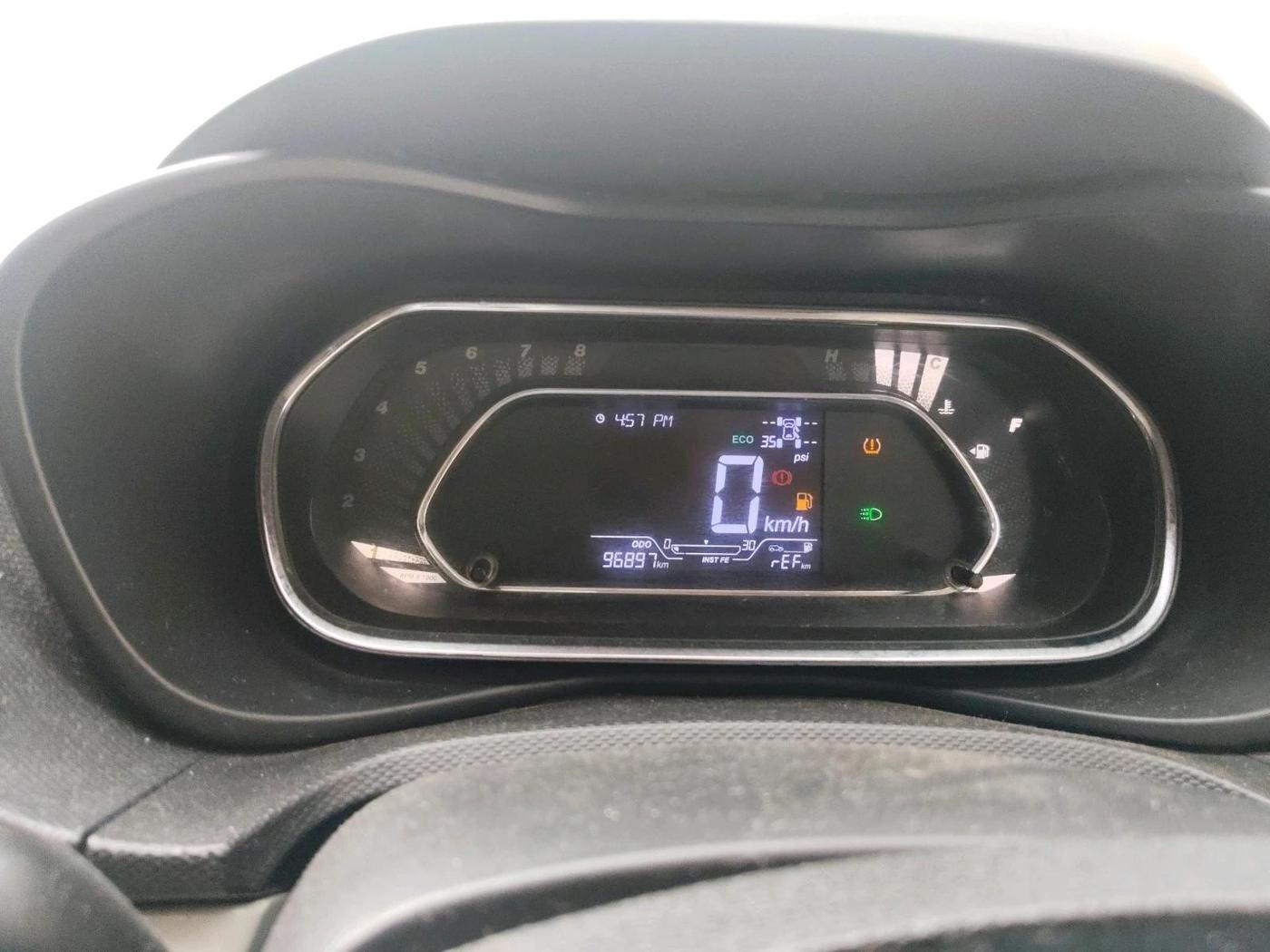 2021 Tata NEXON XZ PLUS DIESEL SUNROOF, Diesel, Manual, 96,897 km, interior