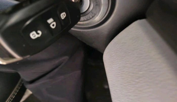 2022 Tata Tiago XT CNG, CNG, Manual, 1,49,233 km, interior