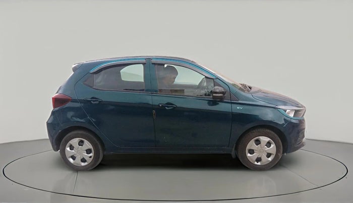 2023 Tata TIAGO EV XT MEDIUM RANGE, Electric, Automatic, 30,393 km, exterior