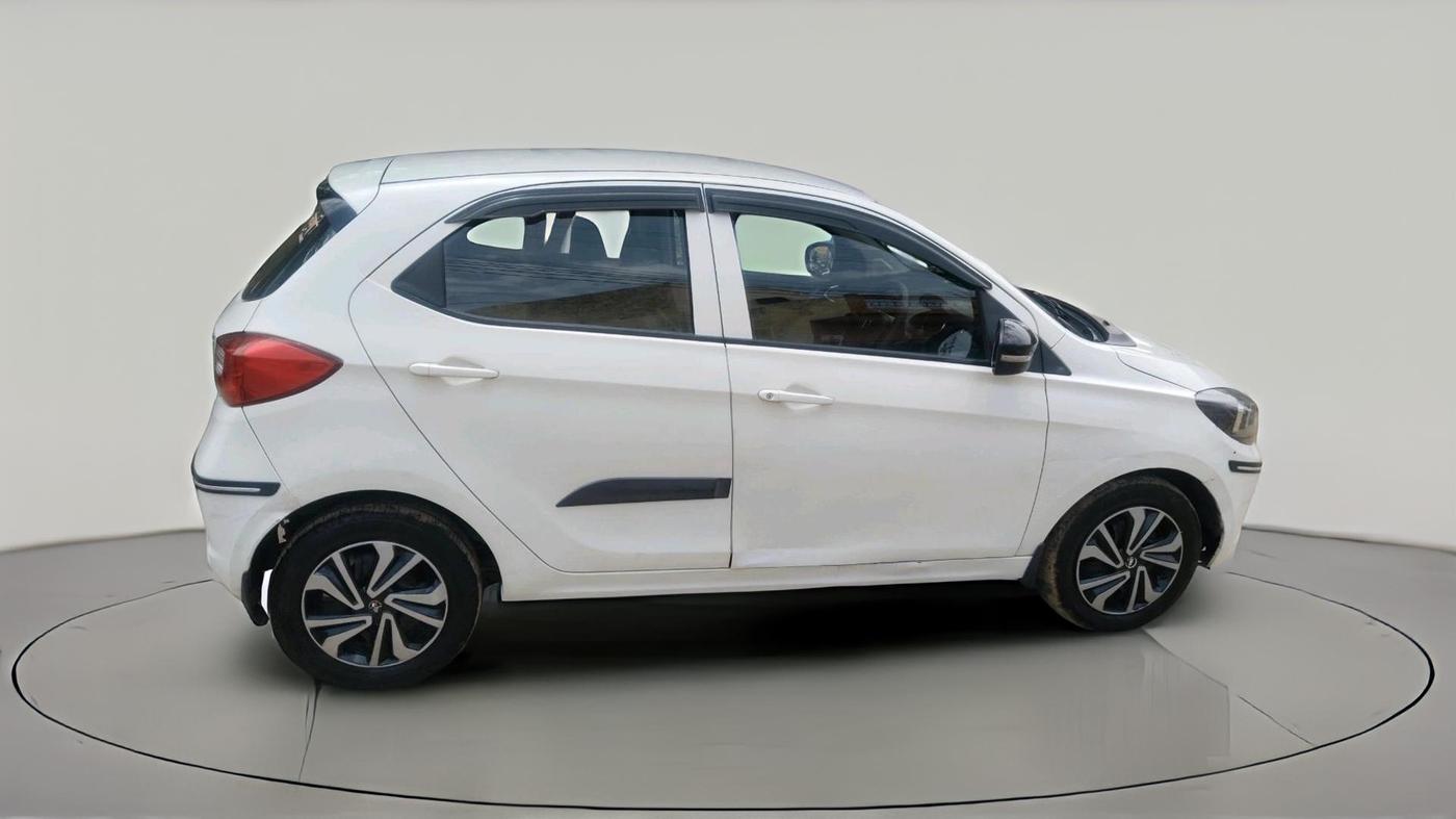 2019 Tata Tiago XZ DIESEL, Diesel, Manual, 1,16,835 km, exterior