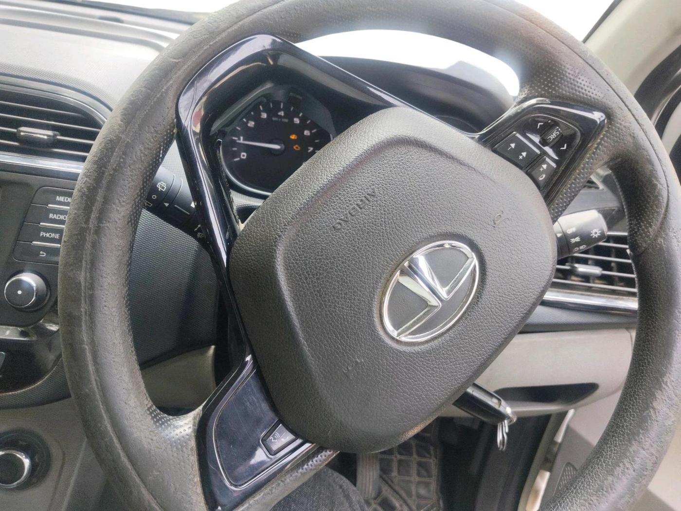 2019 Tata Tiago XZ DIESEL, Diesel, Manual, 1,16,835 km, interior
