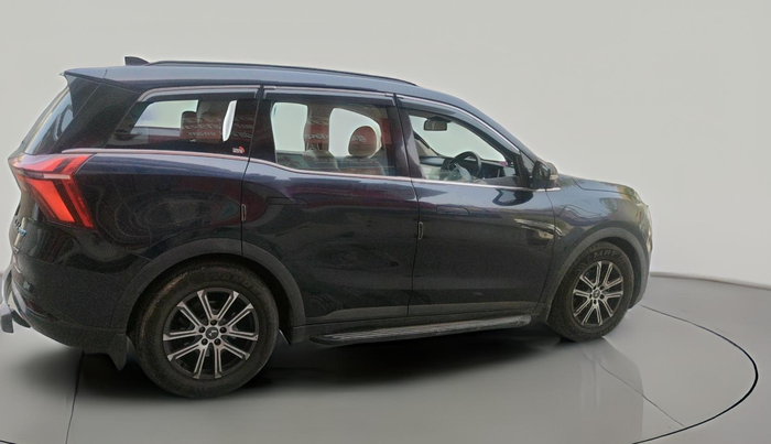 2022 Mahindra XUV700 AX 7 D AT 7 STR, Diesel, Automatic, 79,410 km, exterior
