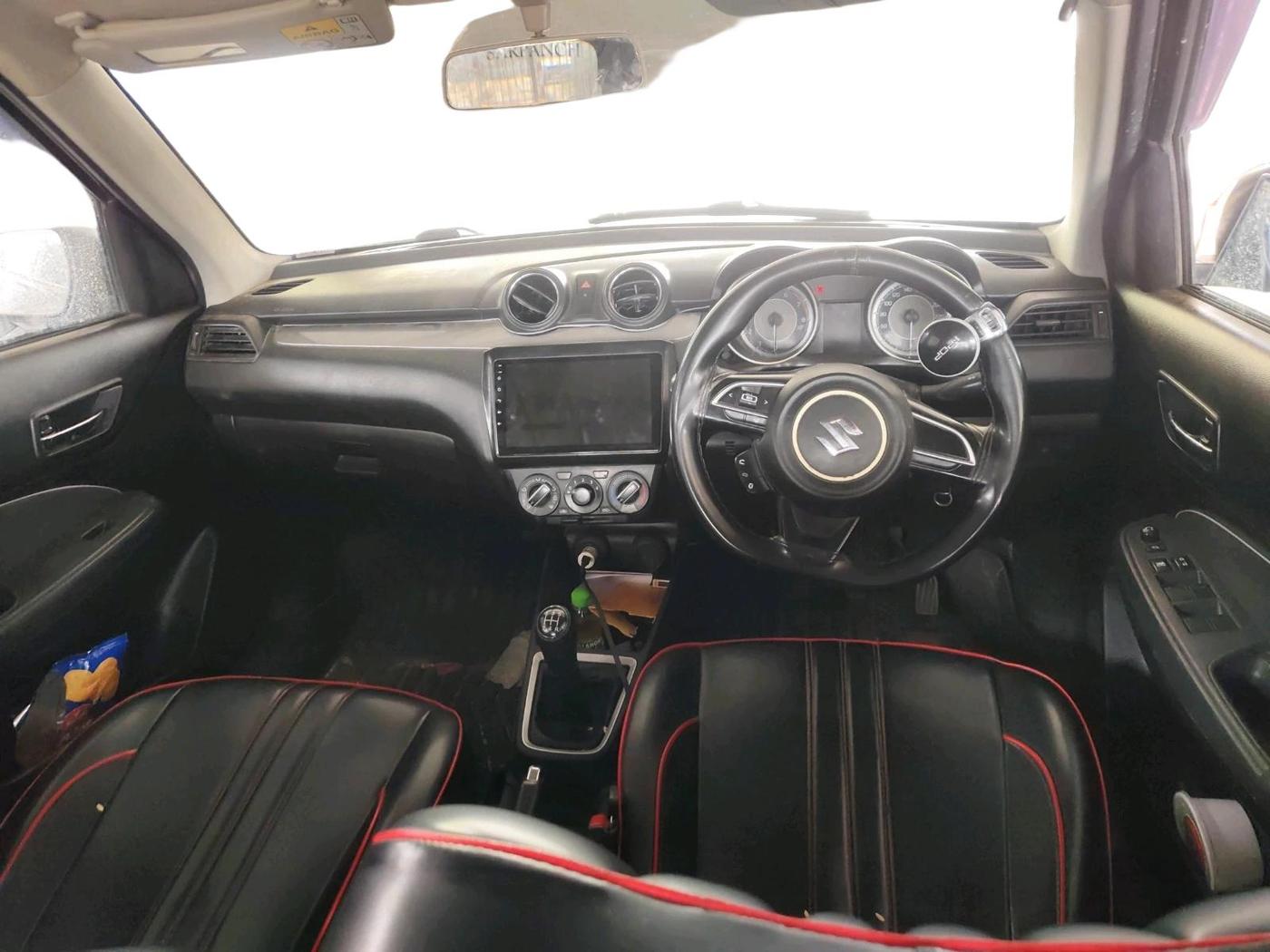 2020 Maruti Swift VXI, CNG, Manual, 53,527 km, interior