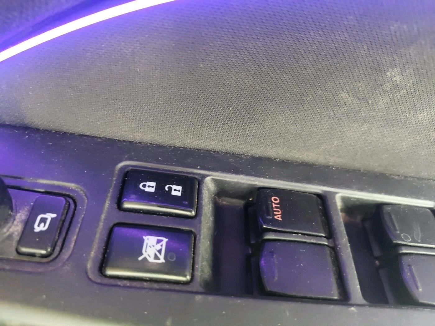 2020 Maruti Swift VXI, CNG, Manual, 53,527 km, interior