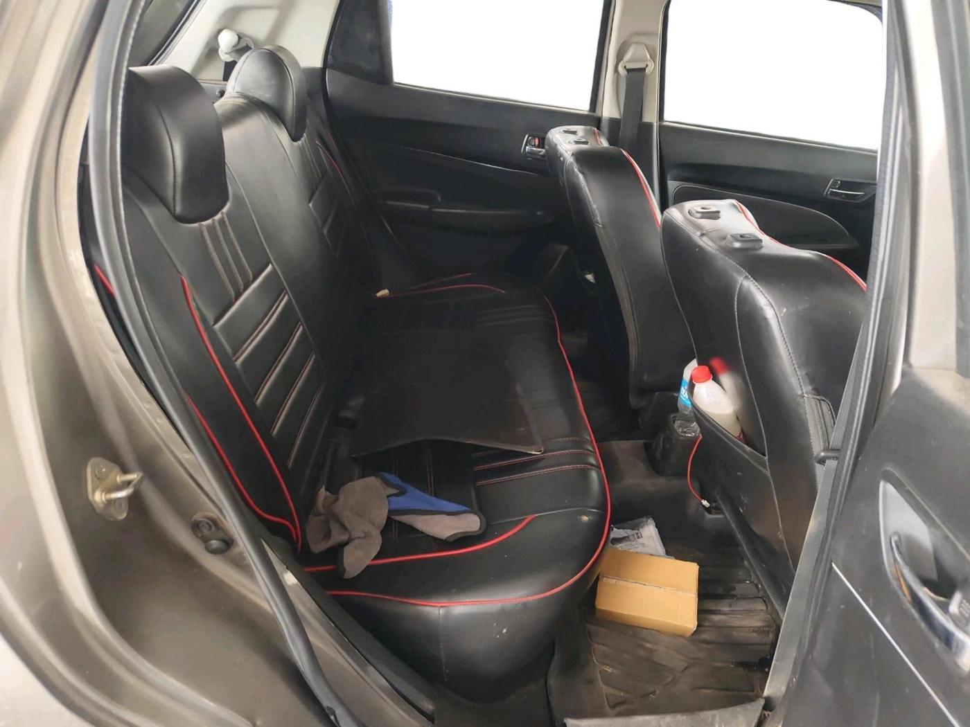 2020 Maruti Swift VXI, CNG, Manual, 53,527 km, interior