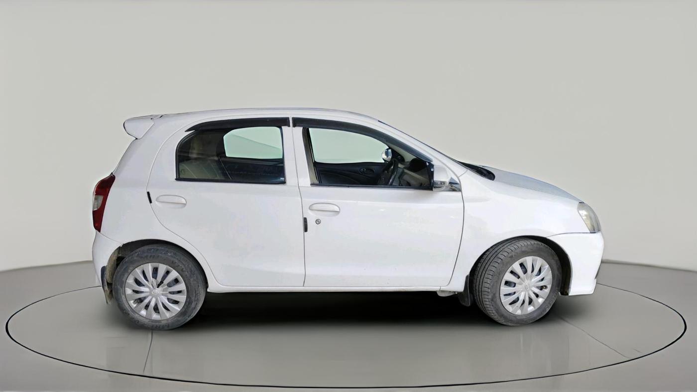 2015 Toyota Etios Liva GD, Diesel, Manual, 1,49,407 km, exterior