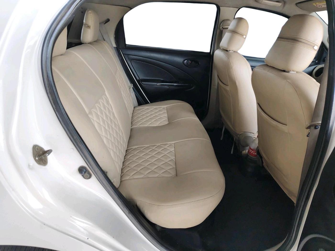 2015 Toyota Etios Liva GD, Diesel, Manual, 1,49,407 km, interior