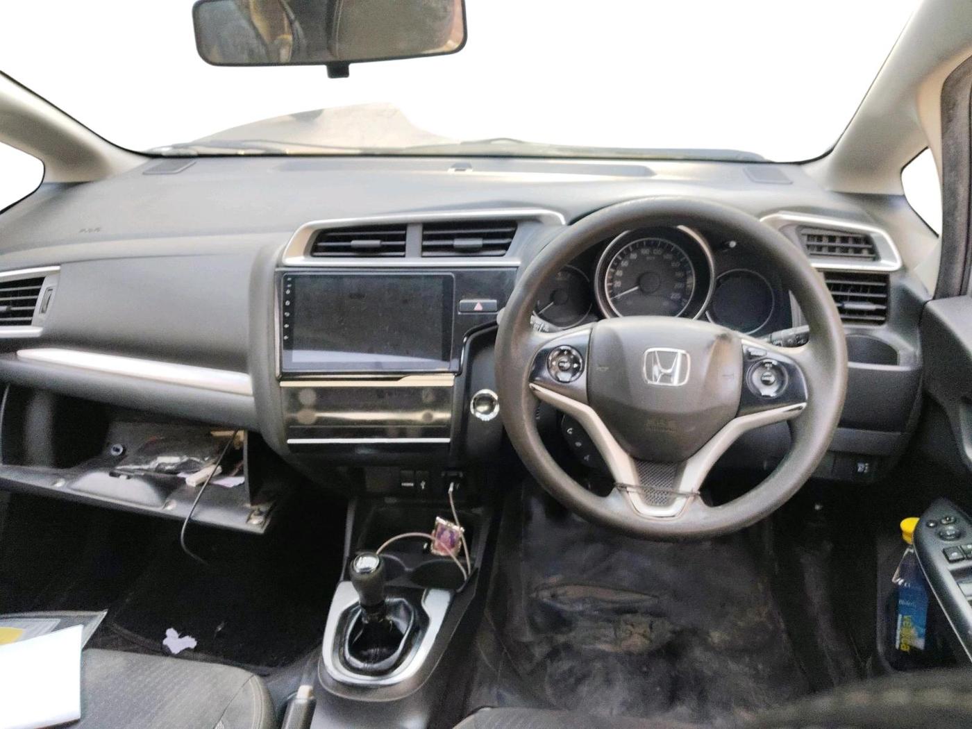 2018 Honda WR-V 1.5L I-DTEC VX MT, Diesel, Manual, 1,24,892 km, interior