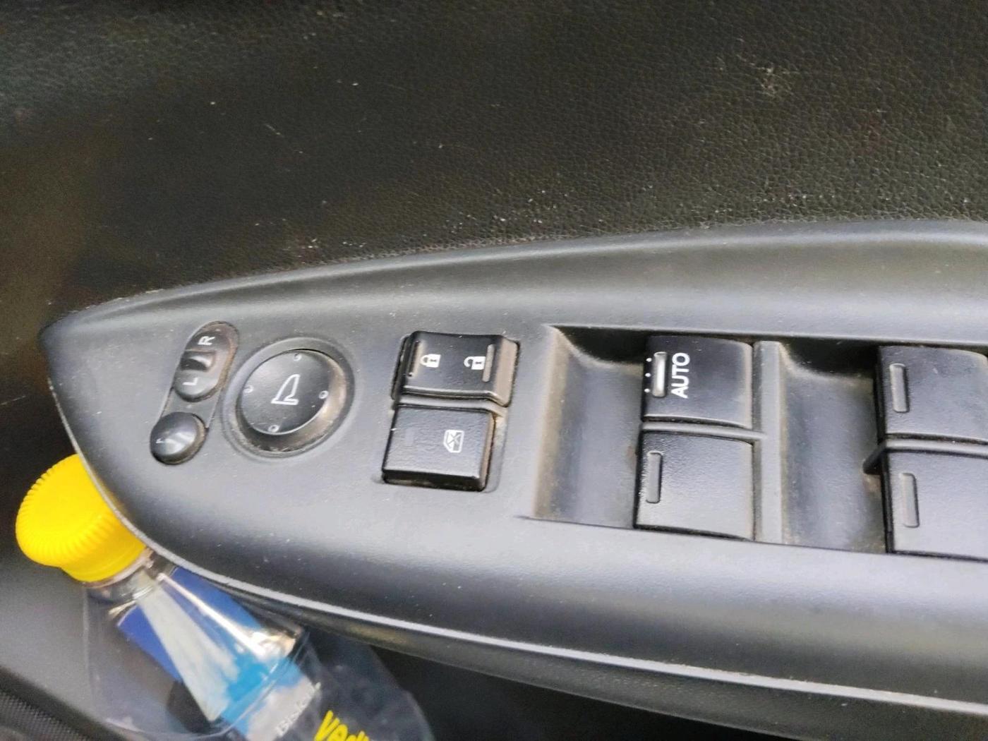 2018 Honda WR-V 1.5L I-DTEC VX MT, Diesel, Manual, 1,24,892 km, interior