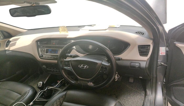 2016 Hyundai Elite i20 SPORTZ 1.4 CRDI, Diesel, Manual, 1,43,449 km, interior