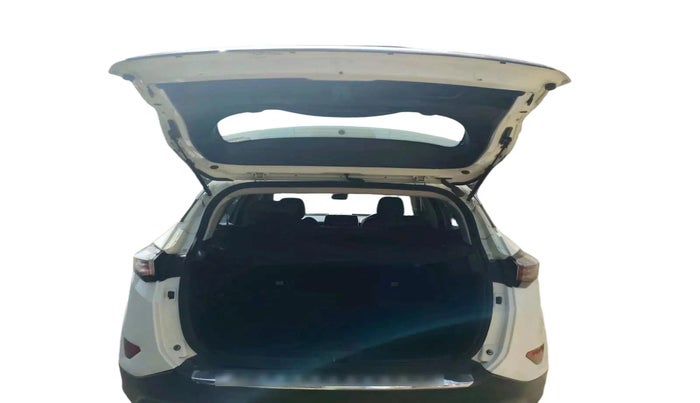 2019 Tata Harrier XZ 2.0L, Diesel, Manual, 98,098 km, exterior