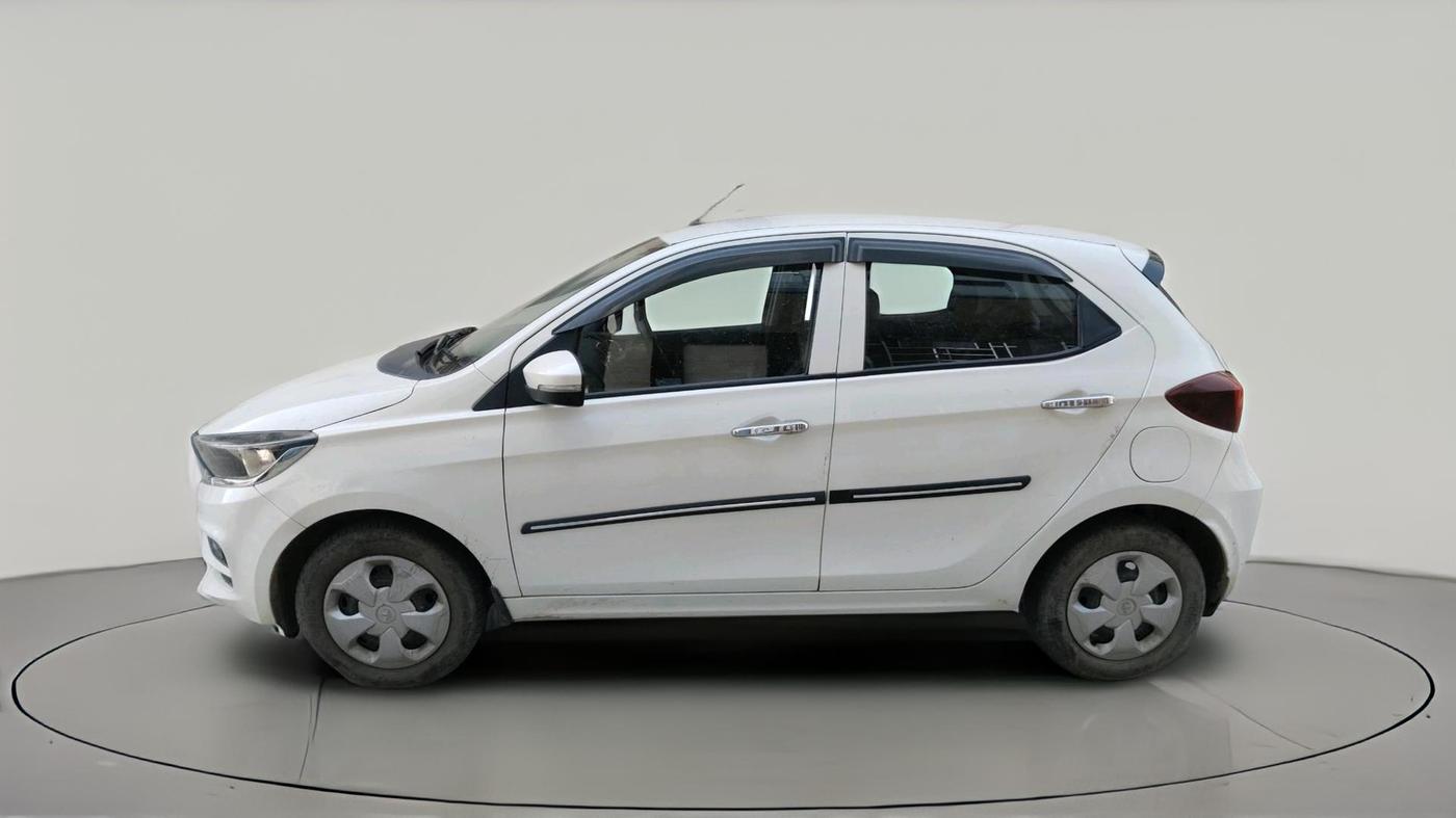 2021 Tata Tiago XT PETROL, Petrol, Manual, 25,328 km, exterior