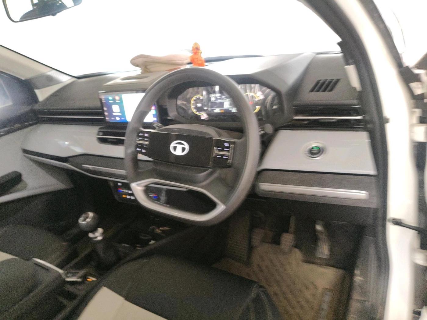 2026 Tata Sierra Pure Plus 1.5 Revotron MT, Petrol, Manual, 7,229 km, interior