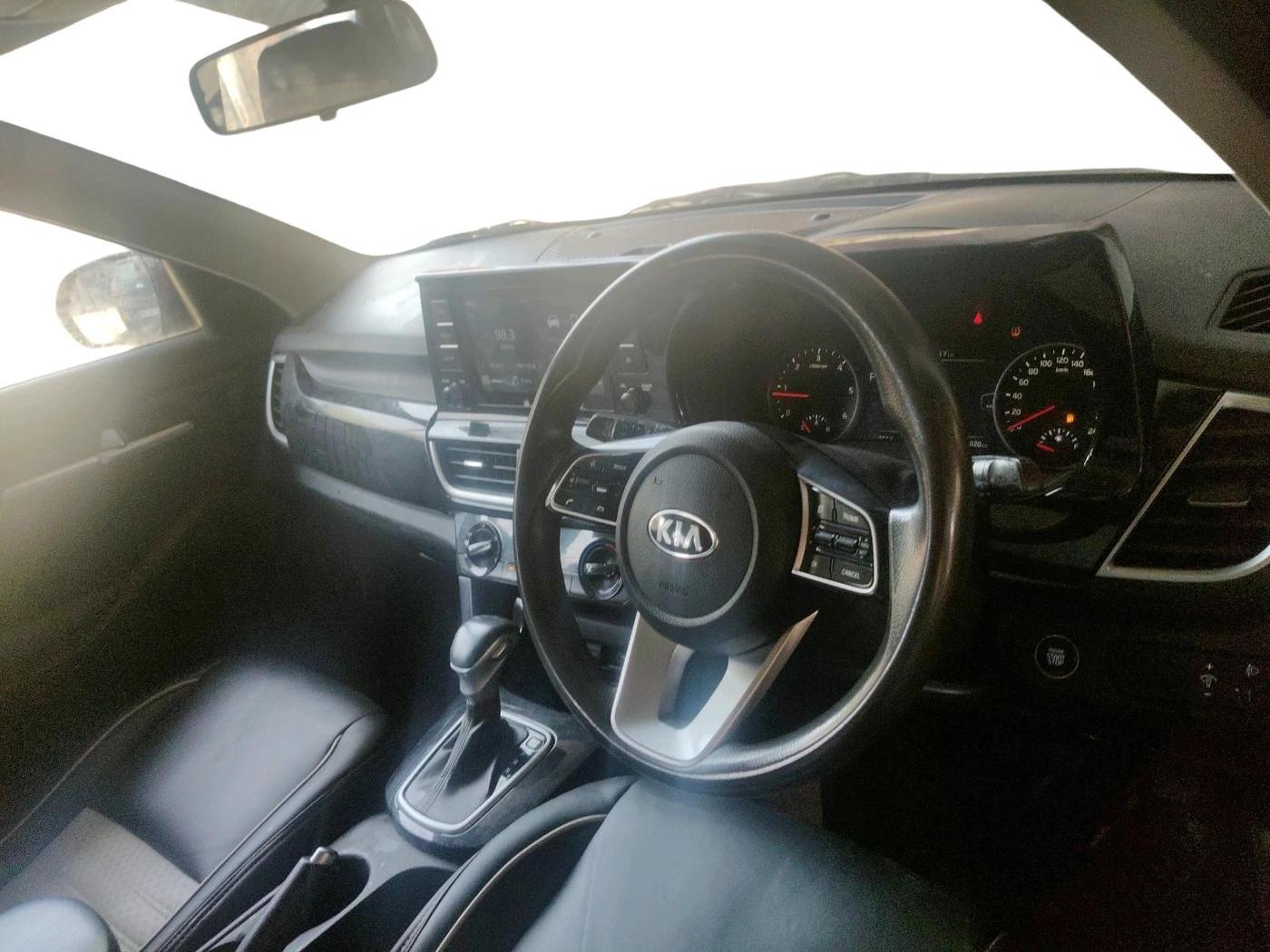 2020 KIA SELTOS HTK PLUS AT 1.5 DIESEL, Diesel, Automatic, 56,020 km, interior