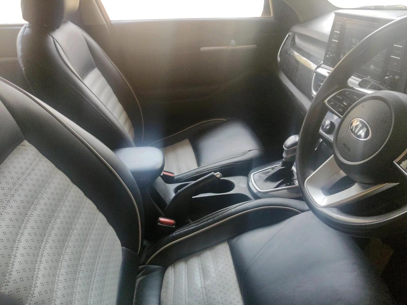 2020 KIA SELTOS HTK PLUS AT 1.5 DIESEL, Diesel, Automatic, 56,020 km, interior