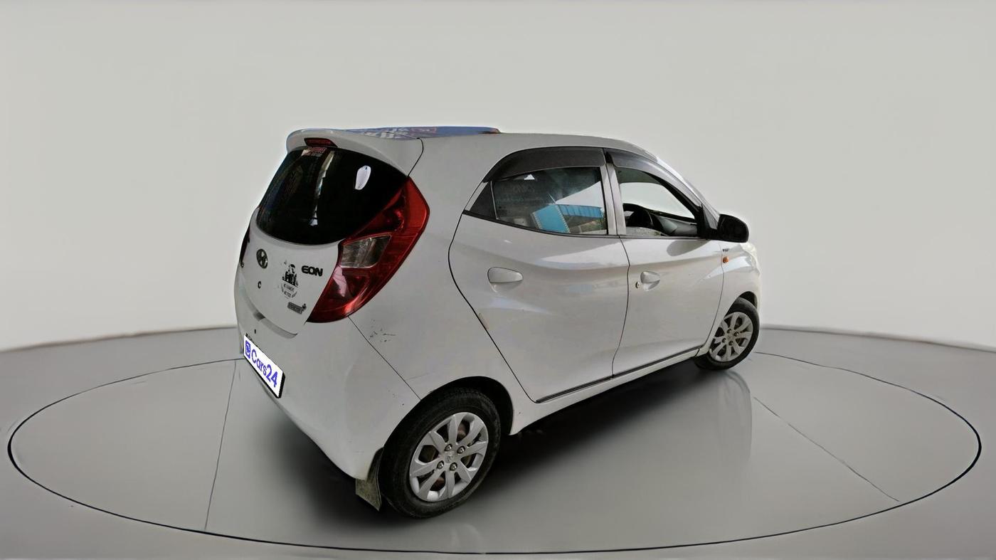 2015 Hyundai Eon 1.0 MAGNA +, CNG, Manual, 95,351 km, exterior