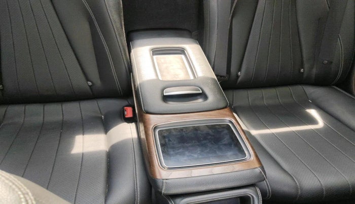 2019 Mercedes Benz E Class EXCLUSIVE 220 D, Diesel, Automatic, 83,188 km, interior