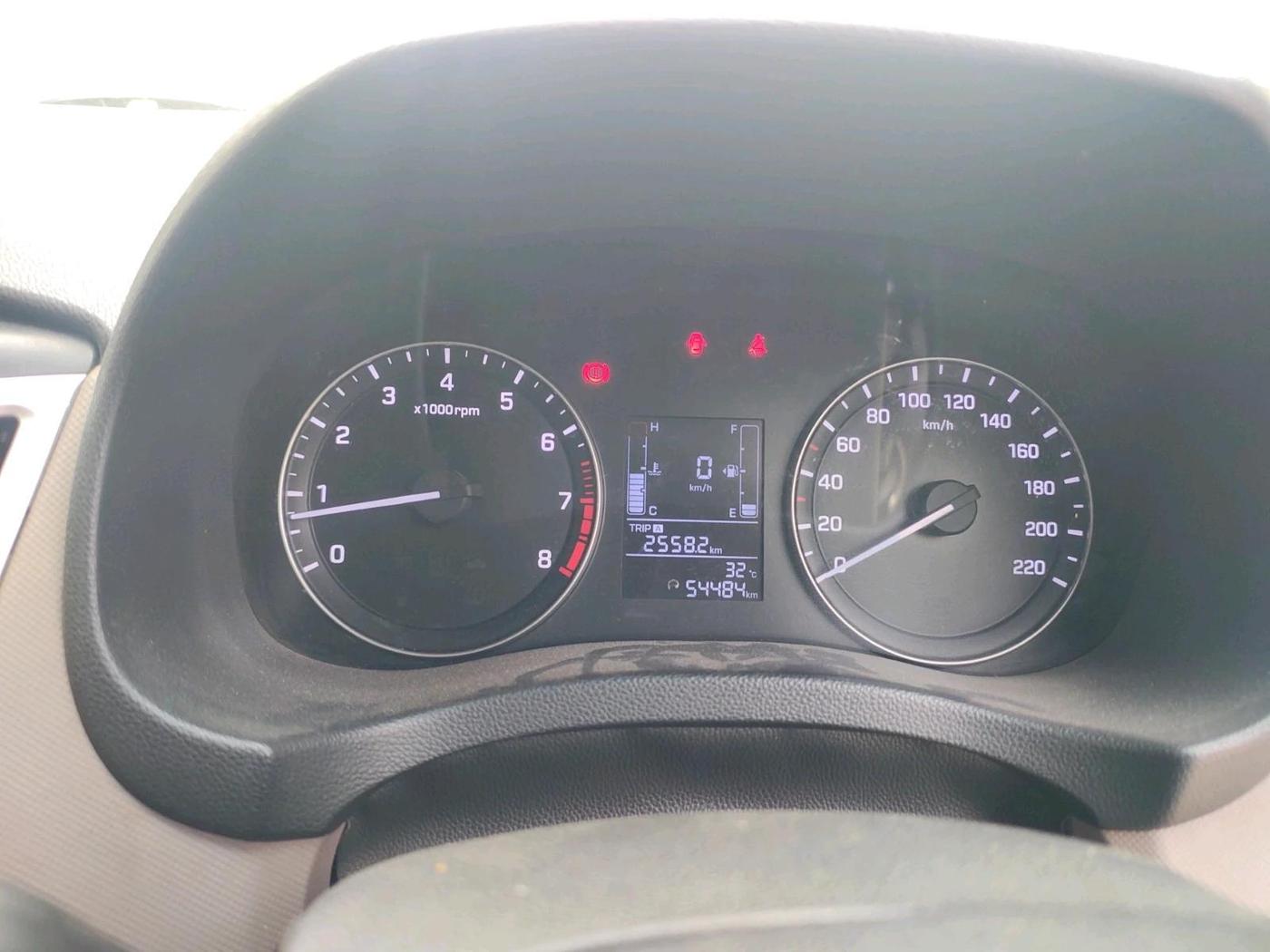 2017 Hyundai Creta E PLUS 1.6 PETROL, Petrol, Manual, 54,485 km, interior