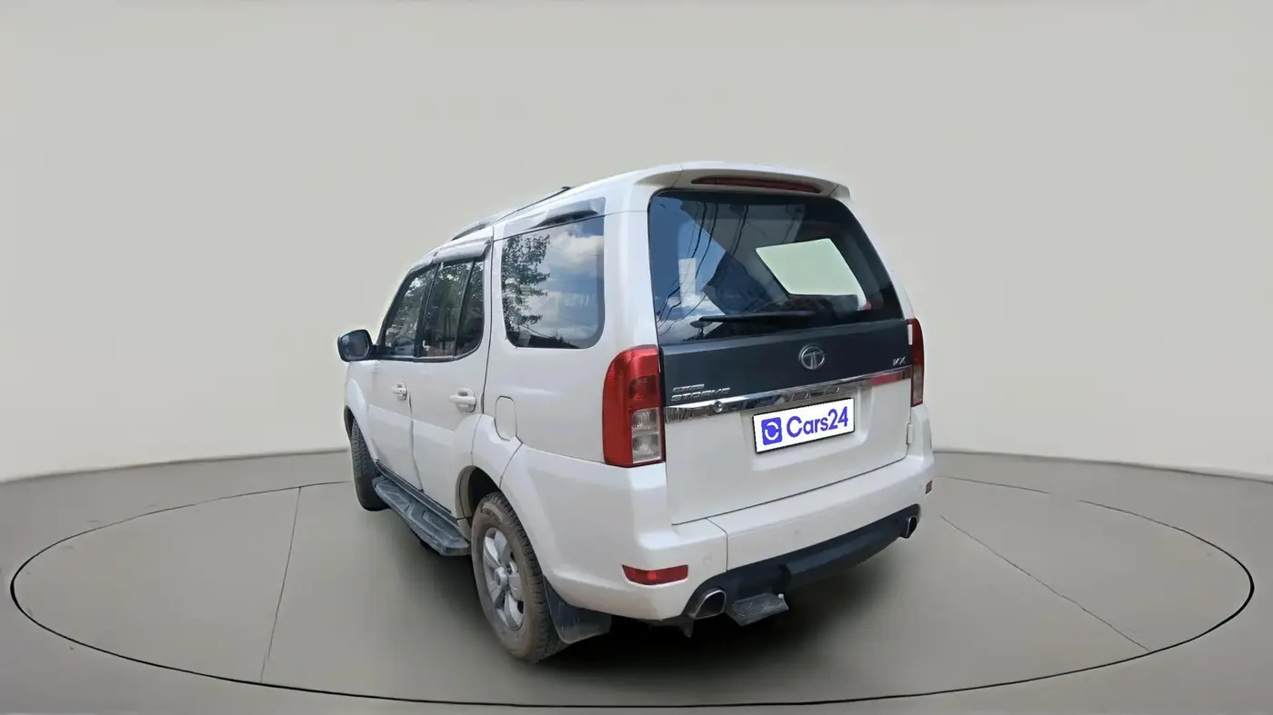 2015 Tata Safari Storme 2.2 VX 4X2, Diesel, Manual, 1,75,361 km, exterior