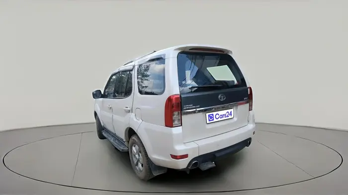 2015 Tata Safari Storme 2.2 VX 4X2, Diesel, Manual, 1,75,361 km, exterior