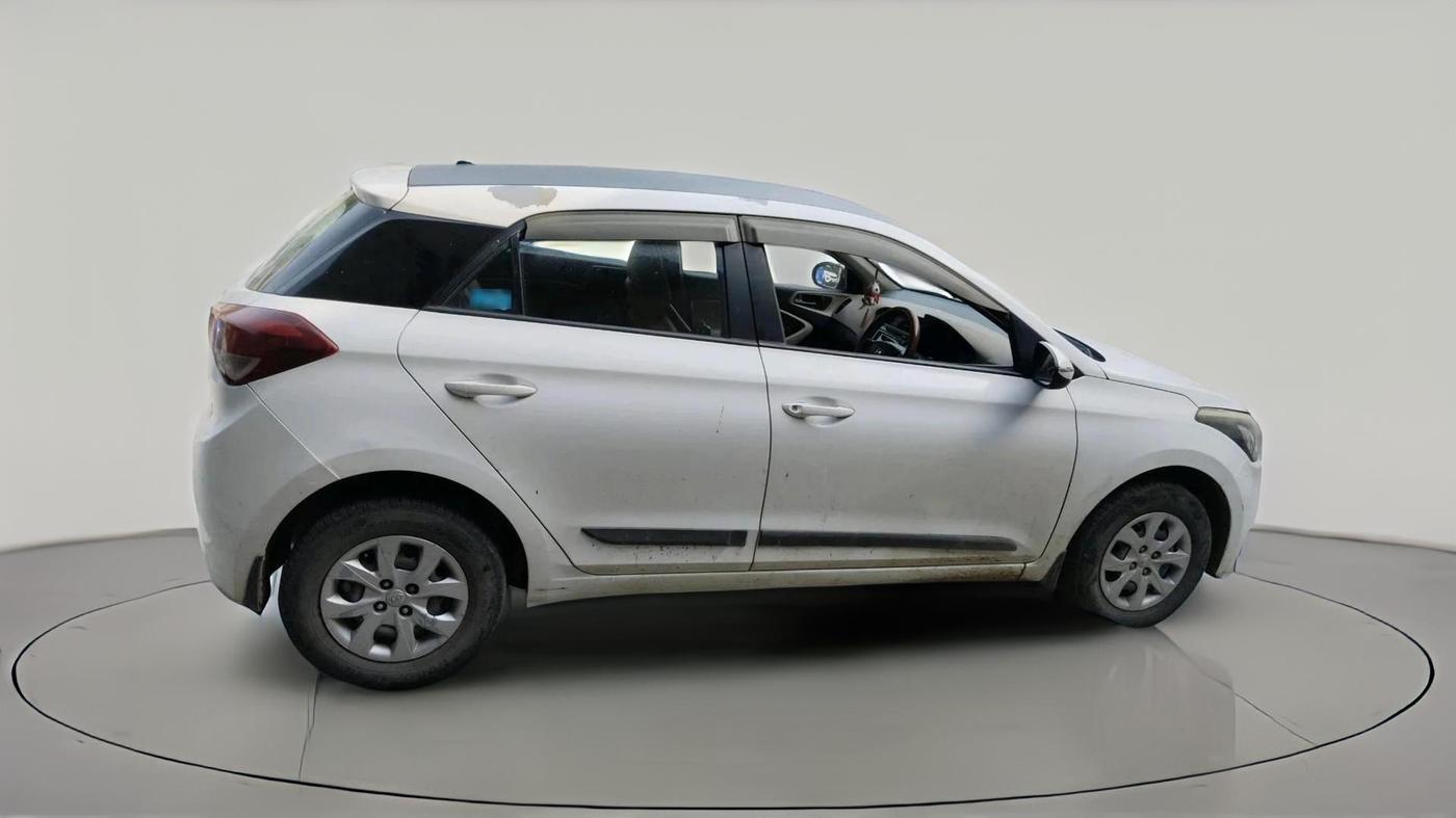 2017 Hyundai Elite i20 SPORTZ 1.4 CRDI, Diesel, Manual, 1,13,858 km, exterior