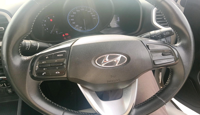 2019 Hyundai VENUE SX 1.4 CRDI, Diesel, Manual, 1,19,622 km, interior