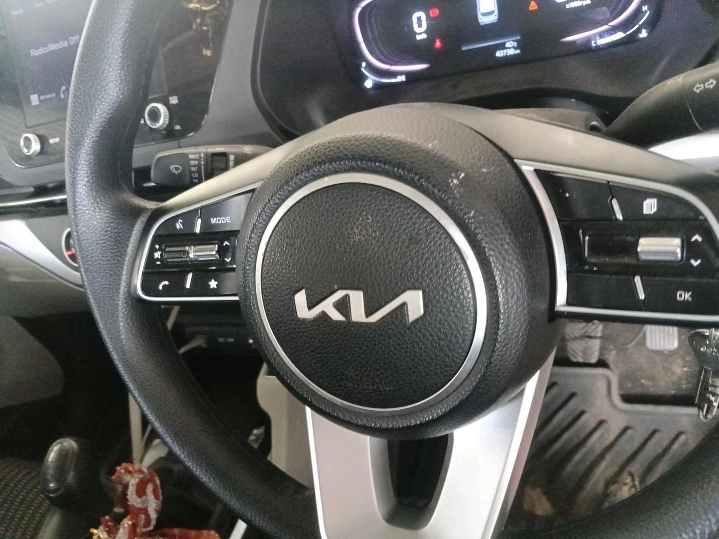 2022 KIA CARENS PRESTIGE 1.5 PETROL 7 STR, Petrol, Manual, 43,738 km, interior