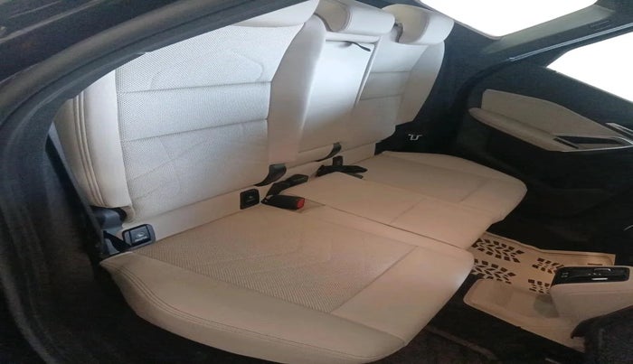 2023 BMW X1 SDRIVE 18D M SPORT, Diesel, Automatic, 22,402 km, interior