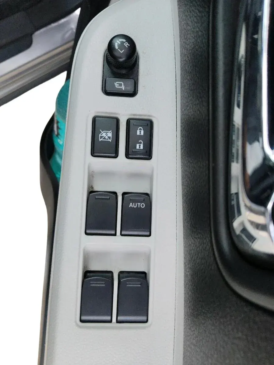 2023 Maruti IGNIS ZETA 1.2, Petrol, Manual, 18,339 km, interior