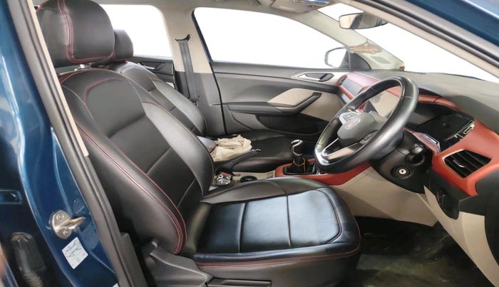 2023 Volkswagen TAIGUN GT 1.5 TSI MT, Petrol, Manual, 27,565 km, interior