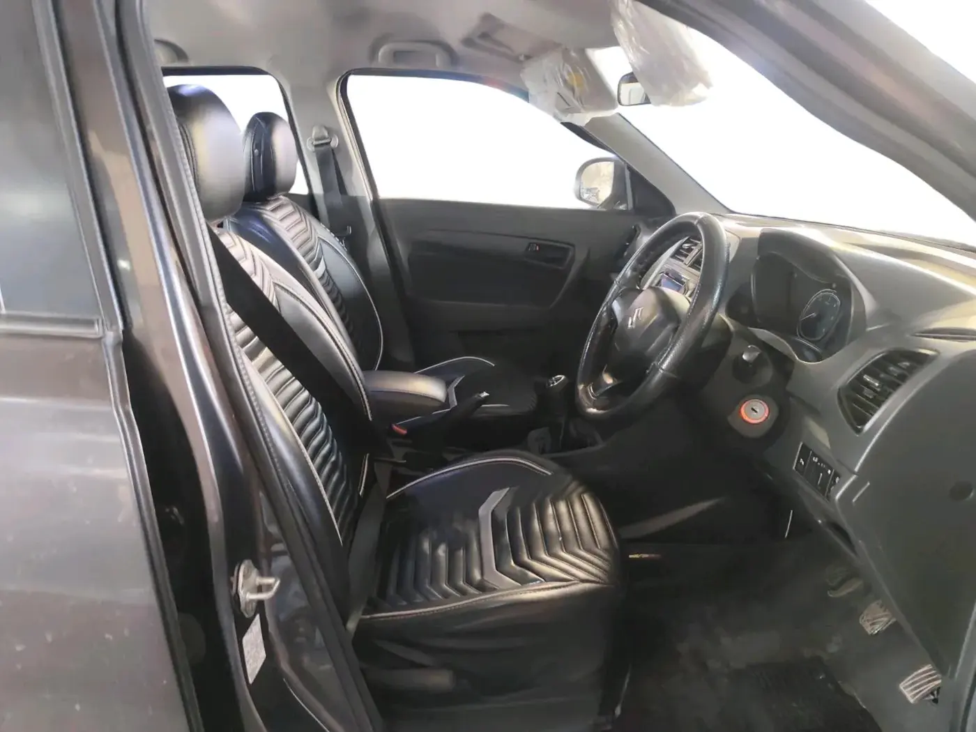 2017 Maruti Vitara Brezza VDI (O), Diesel, Manual, 80,562 km, interior
