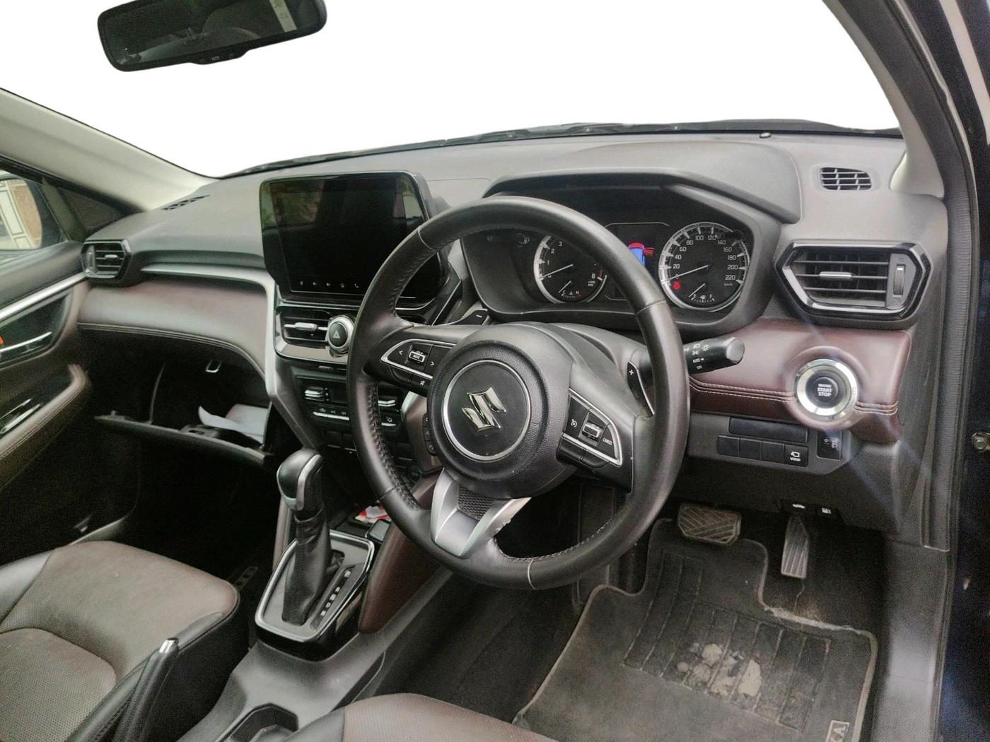 2022 Maruti Grand Vitara ALPHA SMART HYBRID AT, Petrol, Automatic, 21,603 km, interior