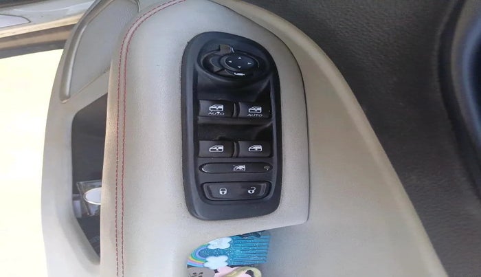 2018 Jeep Compass LIMITED 1.4 PETROL AT, Petrol, Automatic, 40,848 km, interior