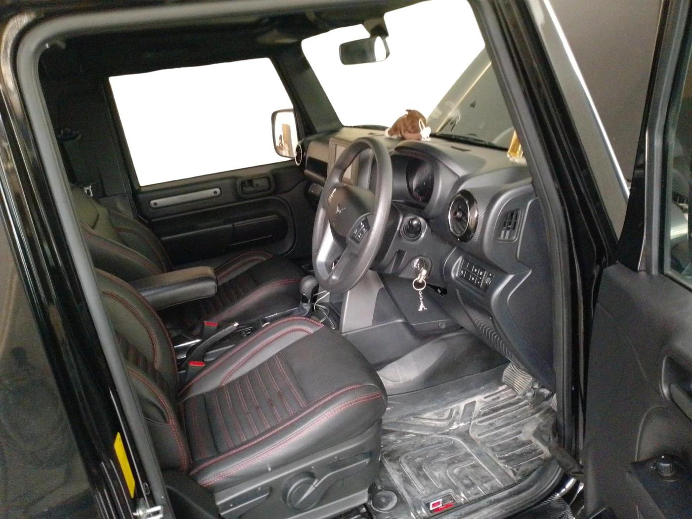 2025 Mahindra Thar LX P 2WD AT HT, Petrol, Automatic, 4,392 km, interior