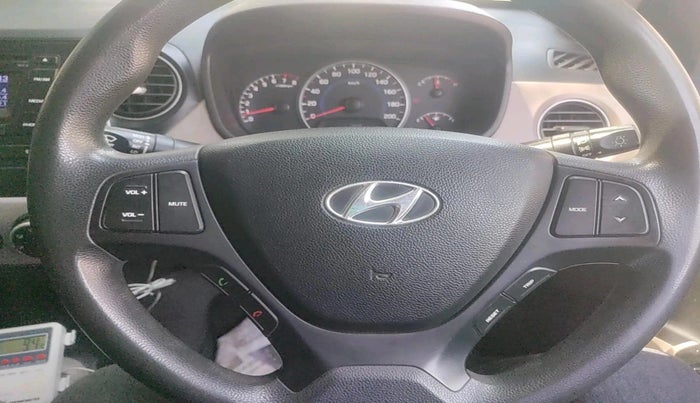 2015 Hyundai Grand i10 SPORTZ 1.2 KAPPA VTVT, Petrol, Manual, 65,727 km, interior