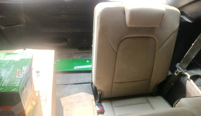 2014 Hyundai Santa Fe 2 WD, Diesel, Manual, 1,12,553 km, interior