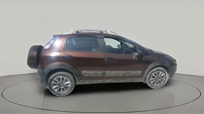 2014 Fiat Avventura ACTIVE MULTIJET 1.3, Diesel, Manual, 1,45,218 km, exterior