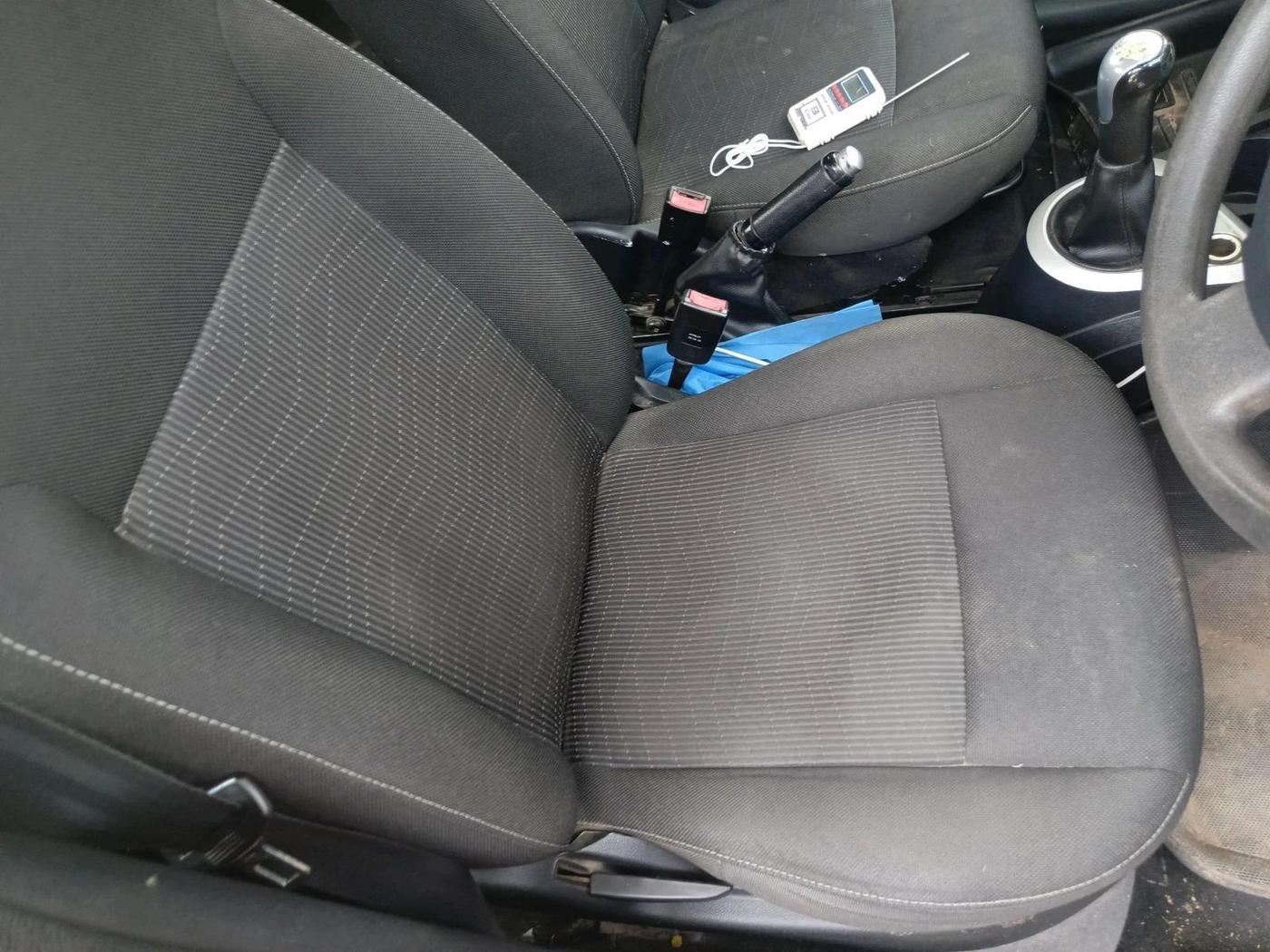 2013 Ford Figo ZXI 1.2 PETROL, Petrol, Manual, 93,533 km, interior