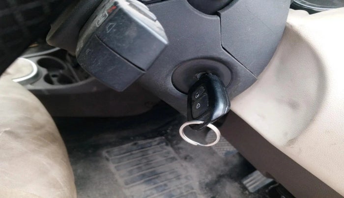 2017 Renault Duster 110 PS RXZ 4X2 AMT DIESEL, Diesel, Automatic, 50,000 km, interior