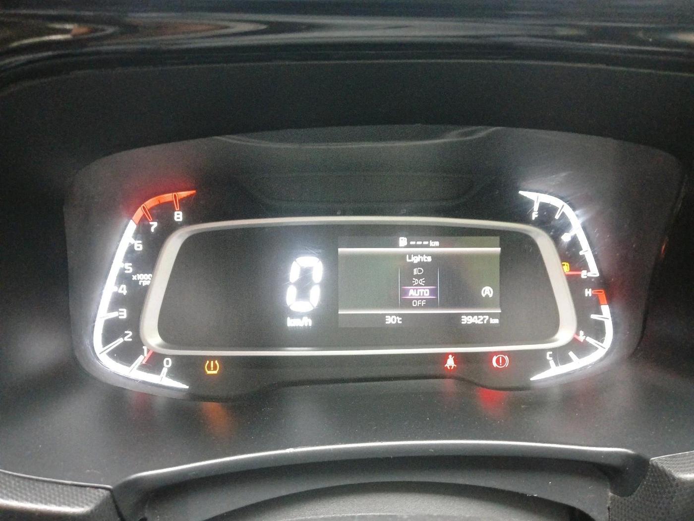 2024 KIA SONET HTK (O) 1.2 Petrol MT, Petrol, Manual, 39,427 km, interior