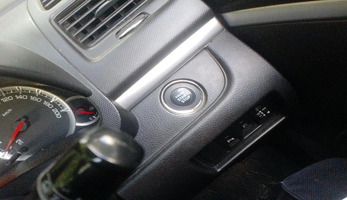 2015 Maruti Swift ZXI, Petrol, Manual, 1,35,000 km, interior