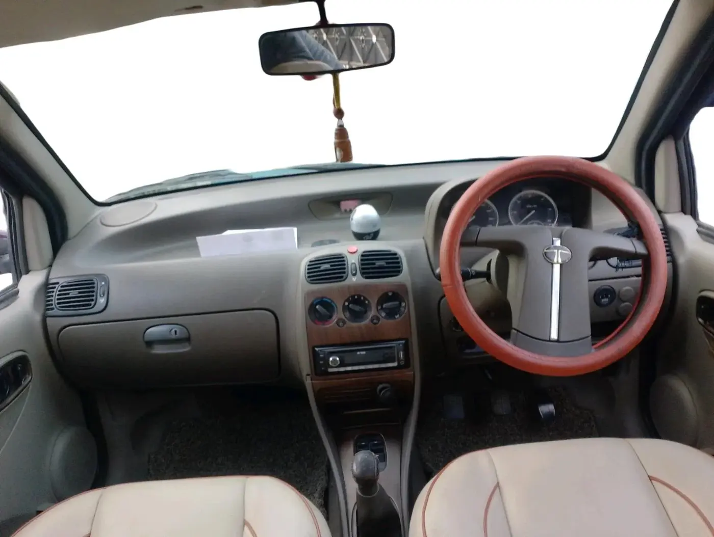 2011 Tata Indigo ECS LX TDI, Diesel, Manual, 33,322 km, interior
