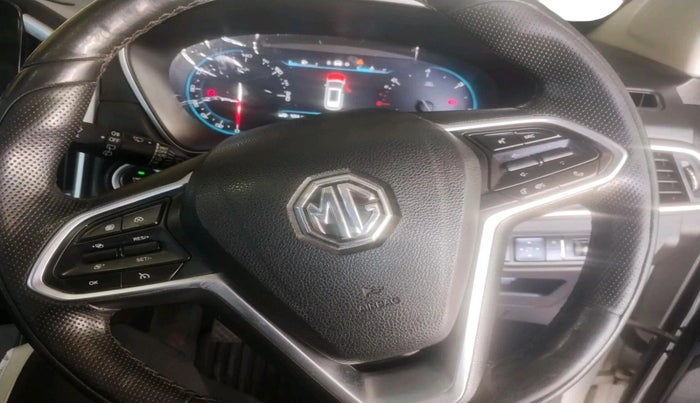 2019 MG HECTOR SHARP HYBRID 1.5 PETROL, Petrol, Manual, 20,625 km, interior