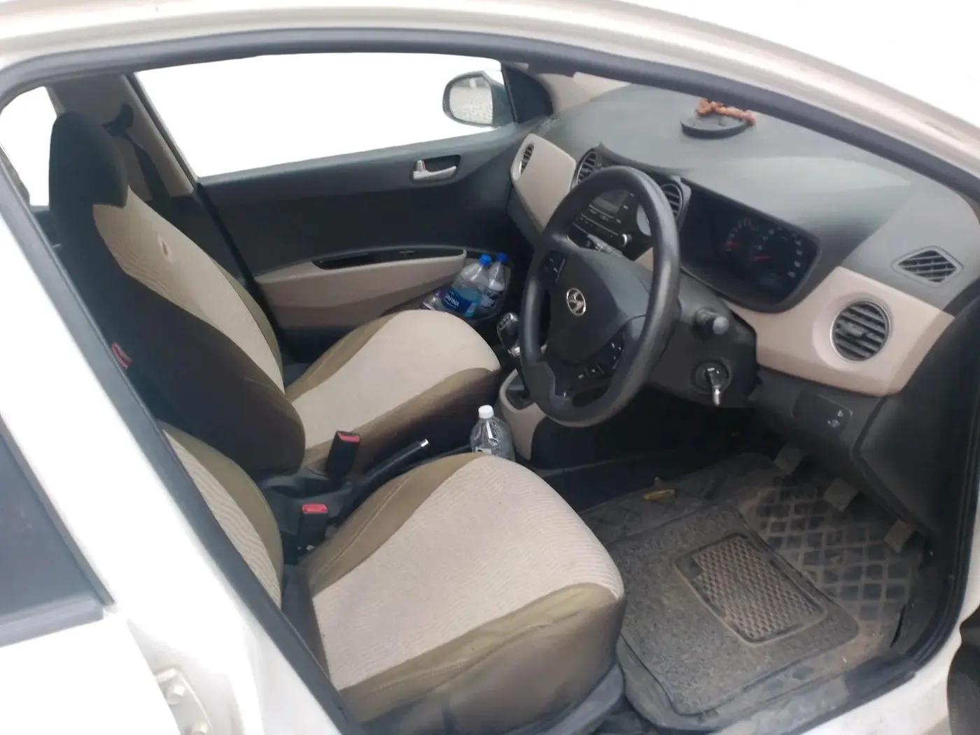 2015 Hyundai Xcent S (O) 1.2, Petrol, Manual, 53,475 km, interior