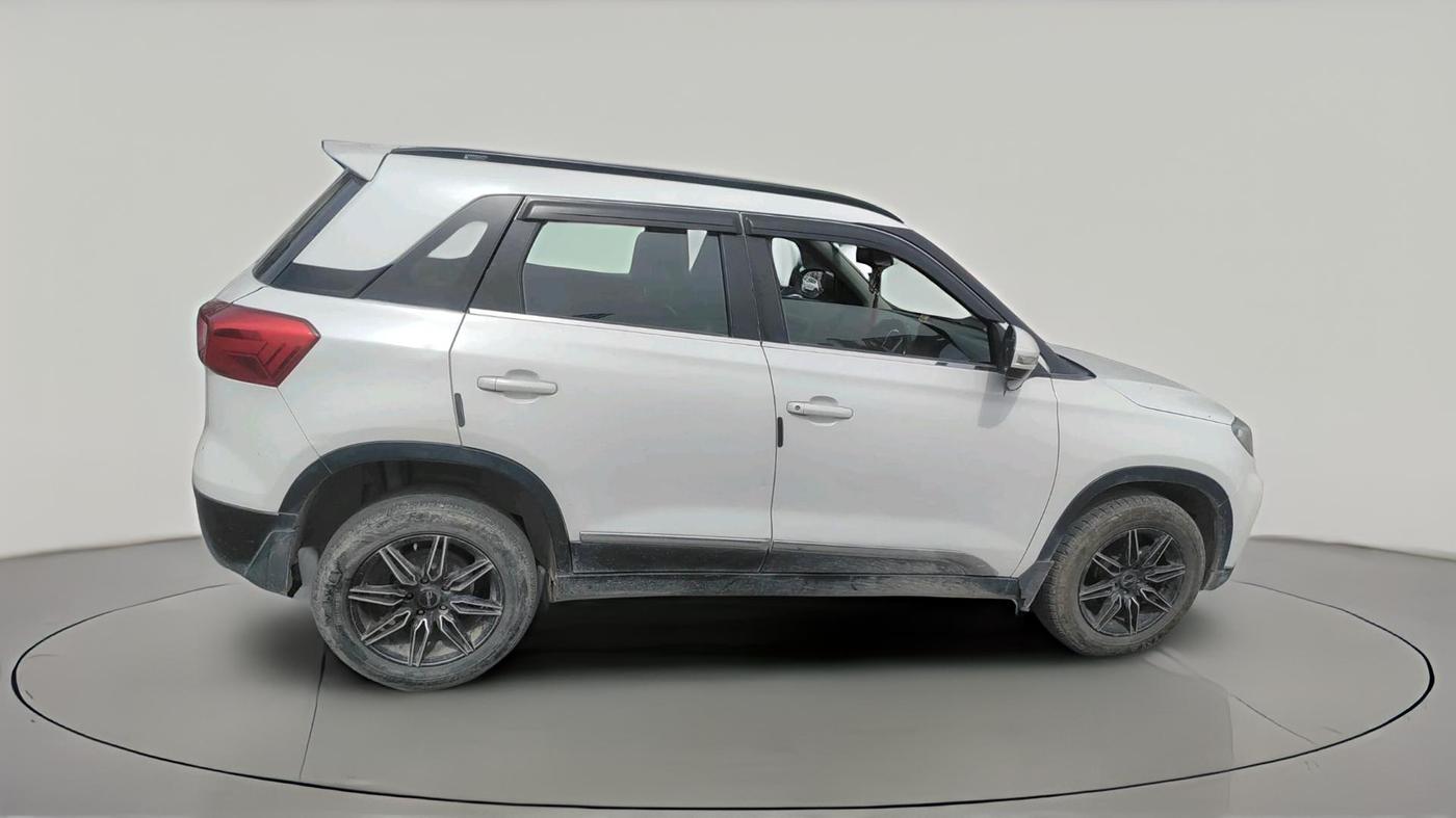 2021 Maruti Vitara Brezza LXI, Petrol, Manual, 83,000 km, exterior
